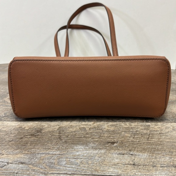 Michael Kors Charlotte Large Saffiano Leather Zip Top Tote - Picture 9 of 9